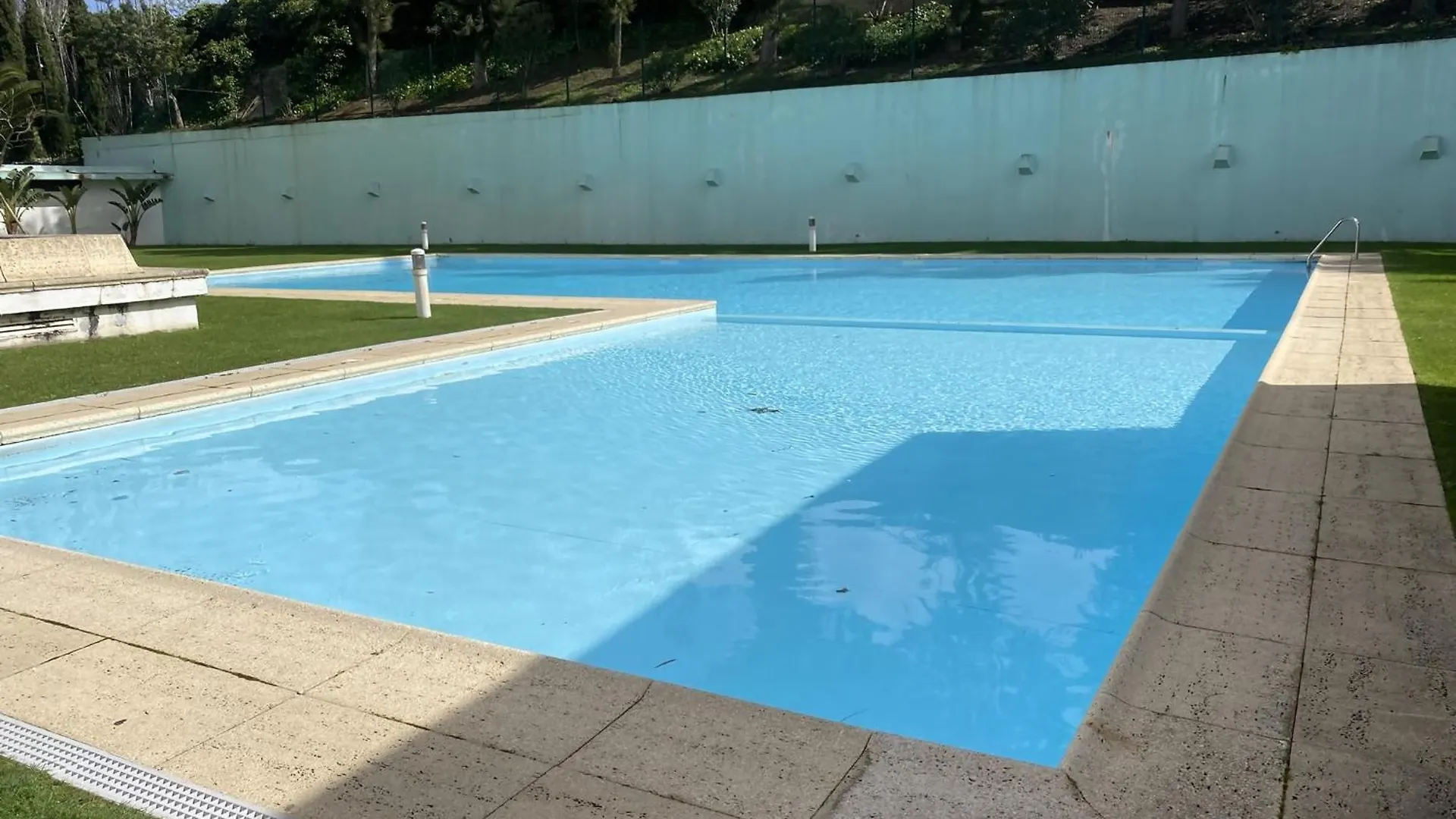 Apart T3 Com Piscina Tenis Ginasio E Parq Infant Lisboa 0*,  Portugalsko
